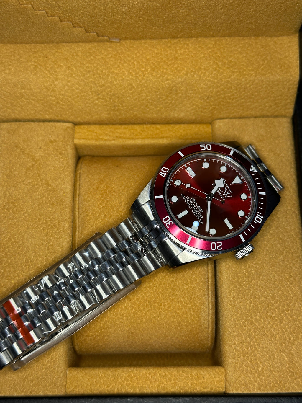 ACW Crimson Diver 39mm
